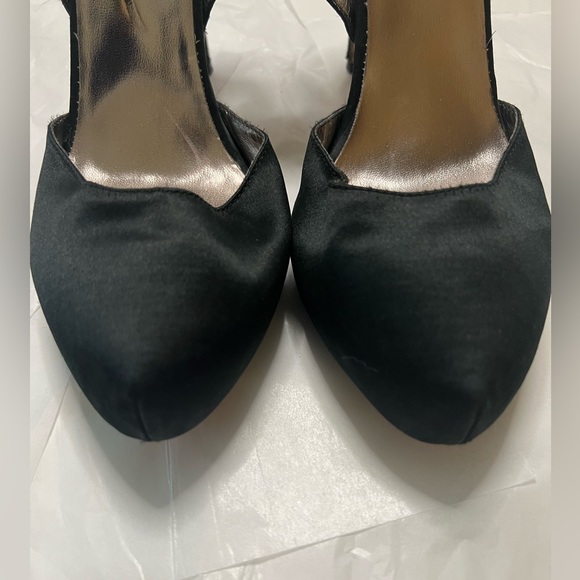 Max Studio Pumps - Picture 8 of 15